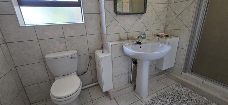 4 Bedroom Property for Sale in Glentana Western Cape